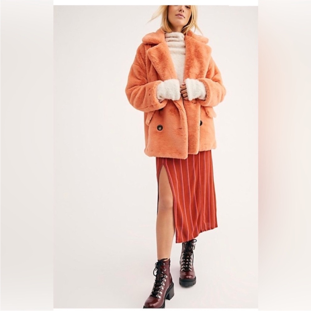 Free People Kate Faux Fur Jacket in Coral S - Picture 6 of 7
